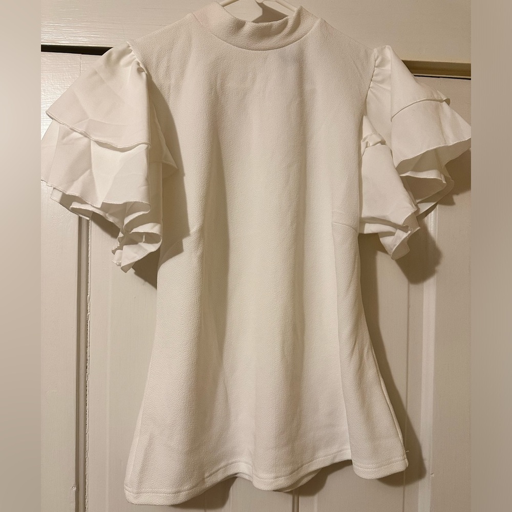 White layered ruffle sleeved dress top